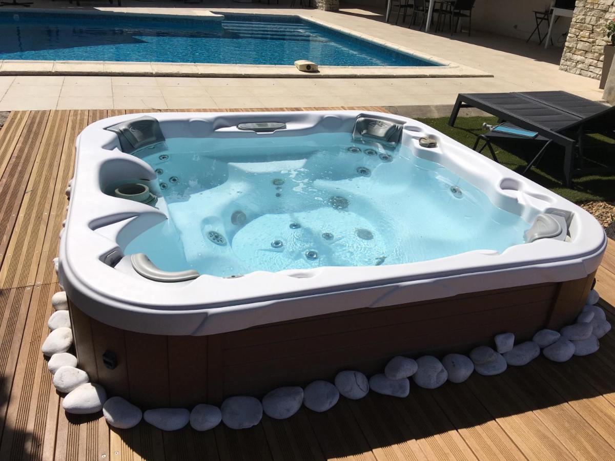 La Villa Méditerranée Wellness Spa Piscine Saint-Drezery Esterno foto